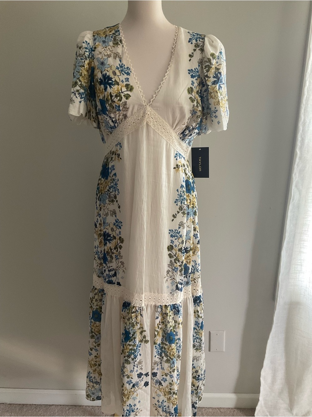 Taylor Blue Floral Cottagecore Puff Sleeve Lace Trim Prairie Midi Dress 10